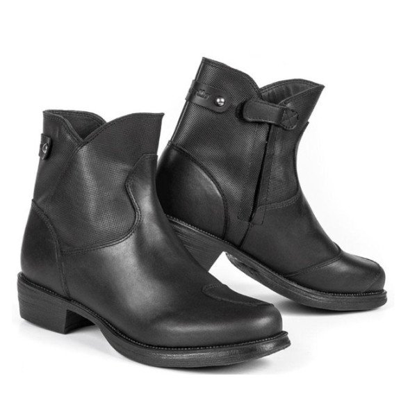 STYLMARTIN PEARL J